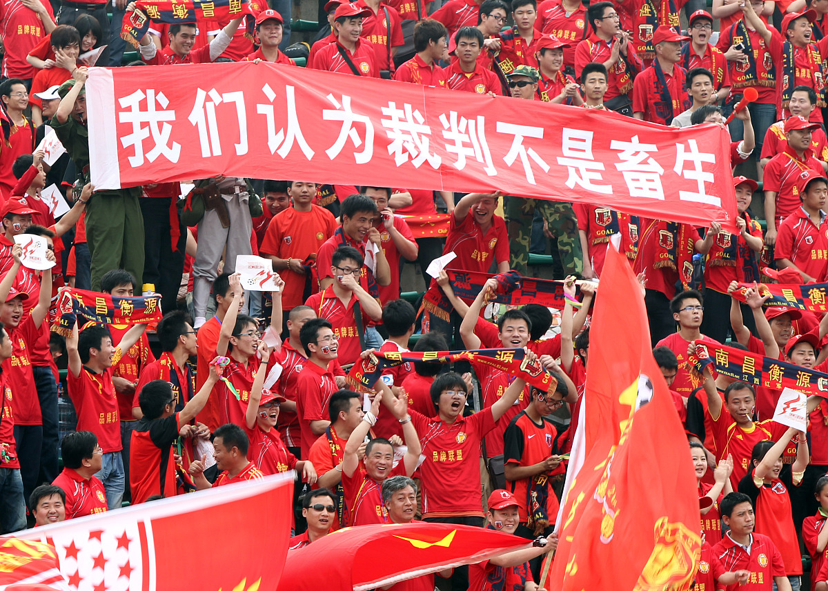 爱游戏下载-队员技艺高超，为球队取得重要胜利