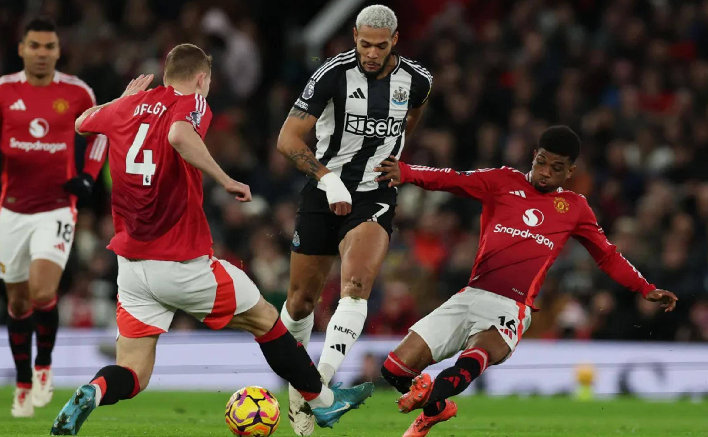 爱游戏官方-曼联战胜切尔西后重返积分榜首位