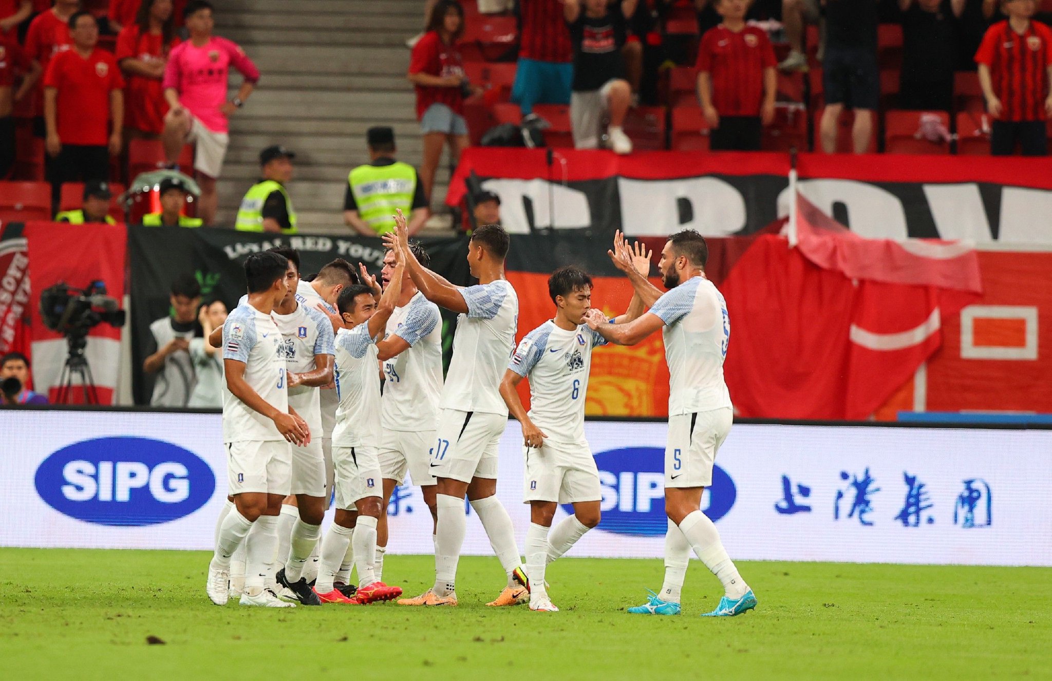 泰国球员闪耀舞台,为球队带来胜利 泰国球员闪耀舞台,为球队带来胜利