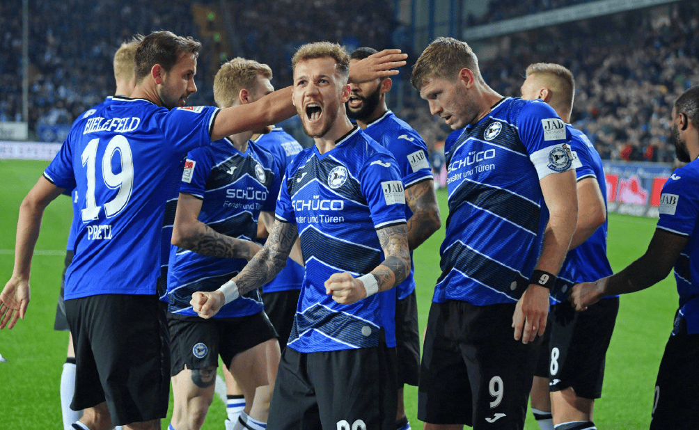 爱游戏娱乐-帕德博恩受连败困扰，德甲排名逐渐下滑的简单介绍