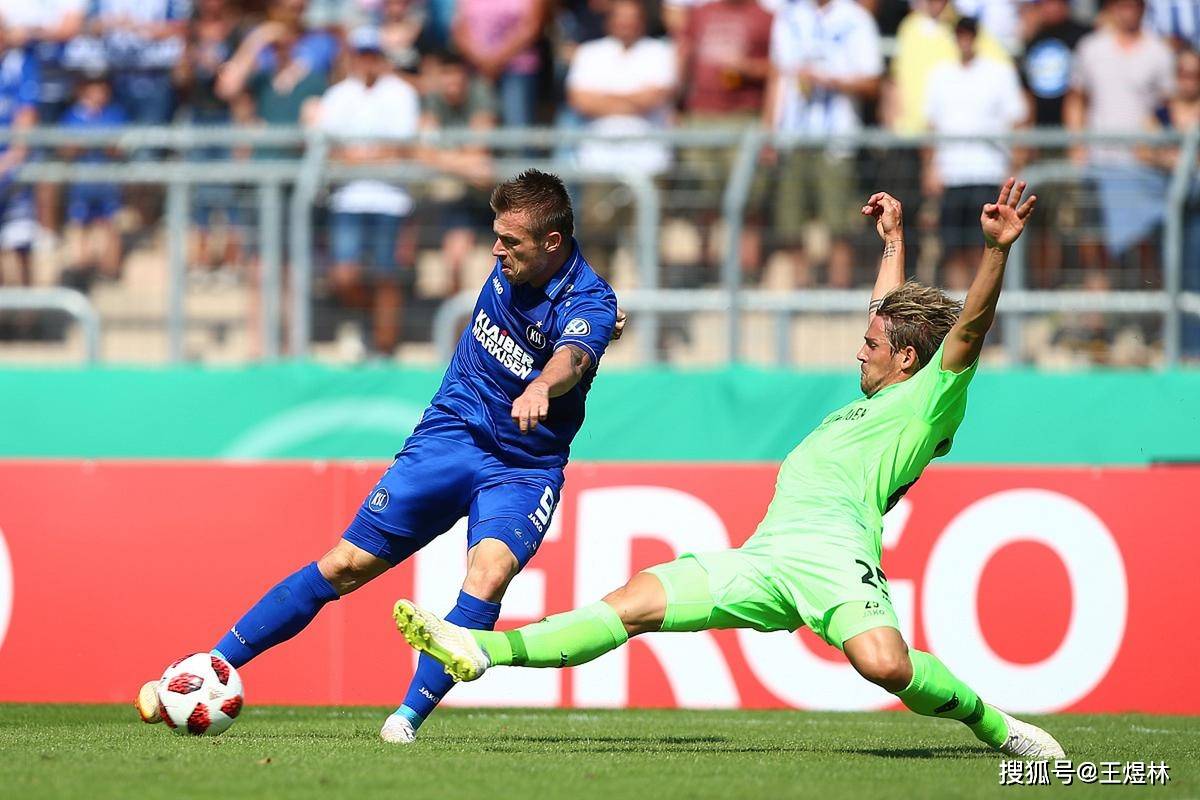 帕德博恩受连败困扰，德甲排名逐渐下滑的简单介绍