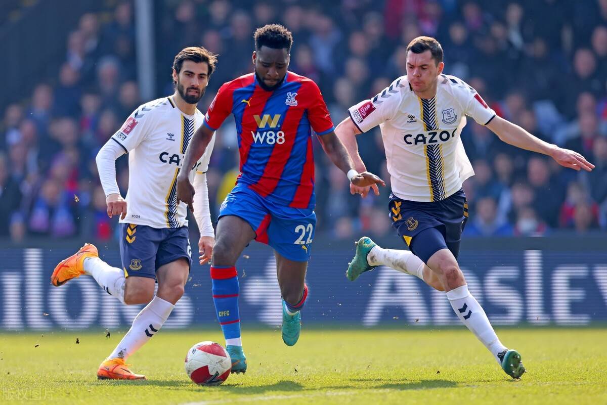 爱游戏娱乐-关于克里斯特尔宫联赛中获胜，球队表现稳定的信息