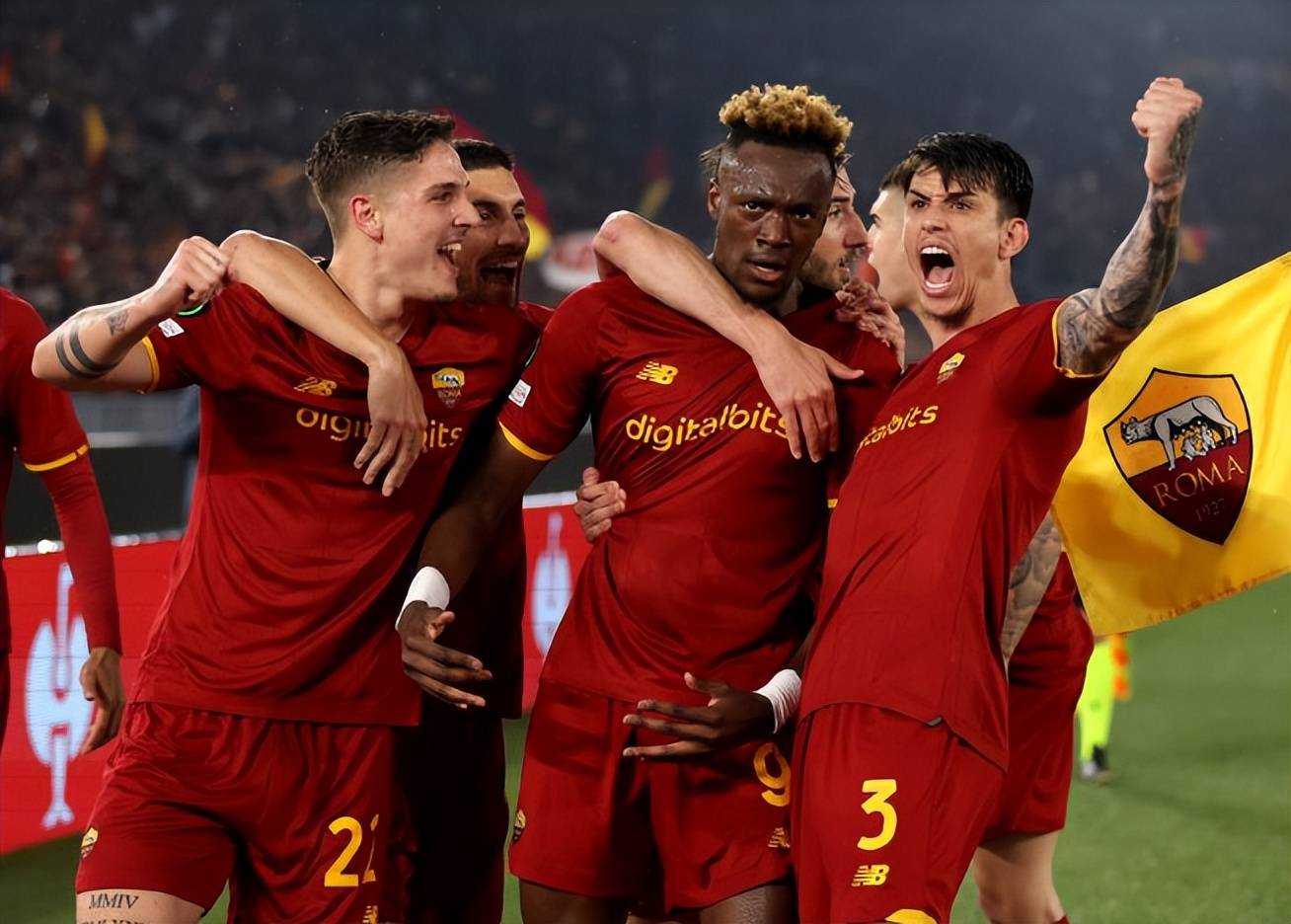 欧洲足球豪门对决，球迷热血沸腾