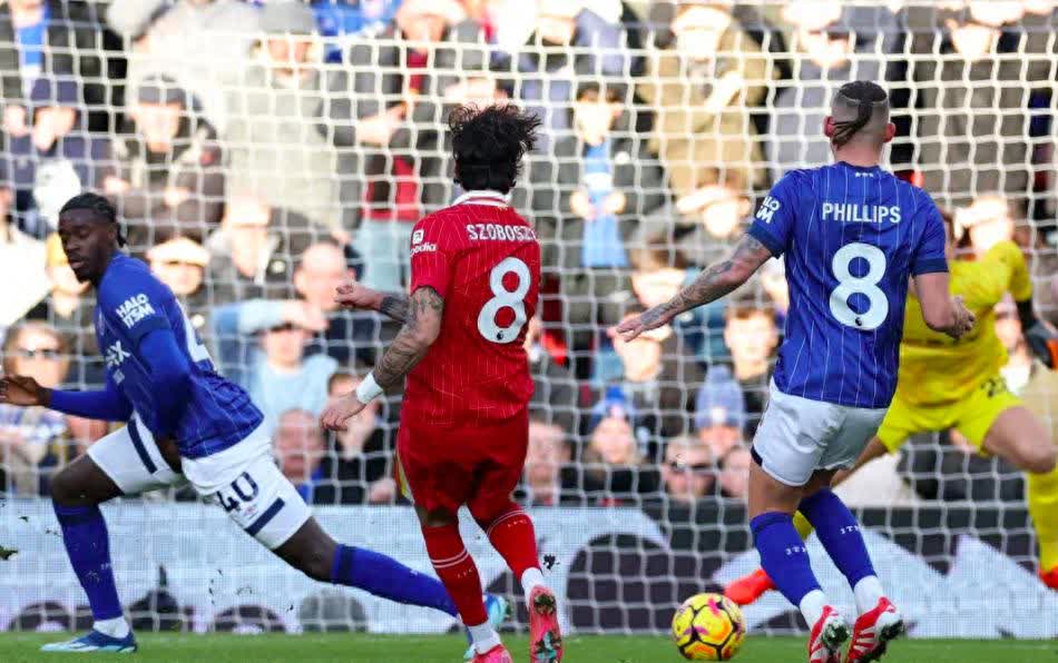 爱游戏下载-利物浦三球力挫南安普顿，继续追赶领头羊的简单介绍