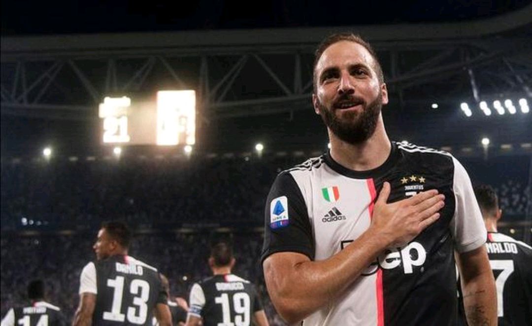 包含尤文图斯前锋组合星光熠熠，已成队内重要得分点的词条