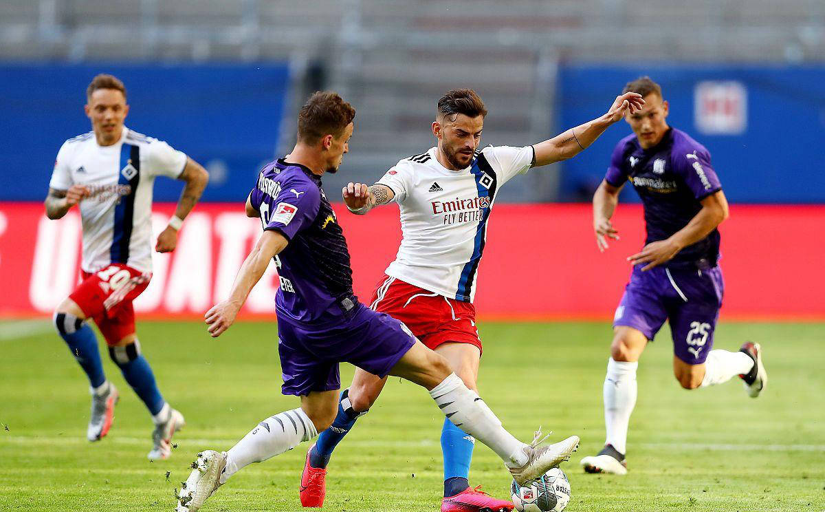 雷恩客场艰难获胜：法甲球队争胜激烈的简单介绍