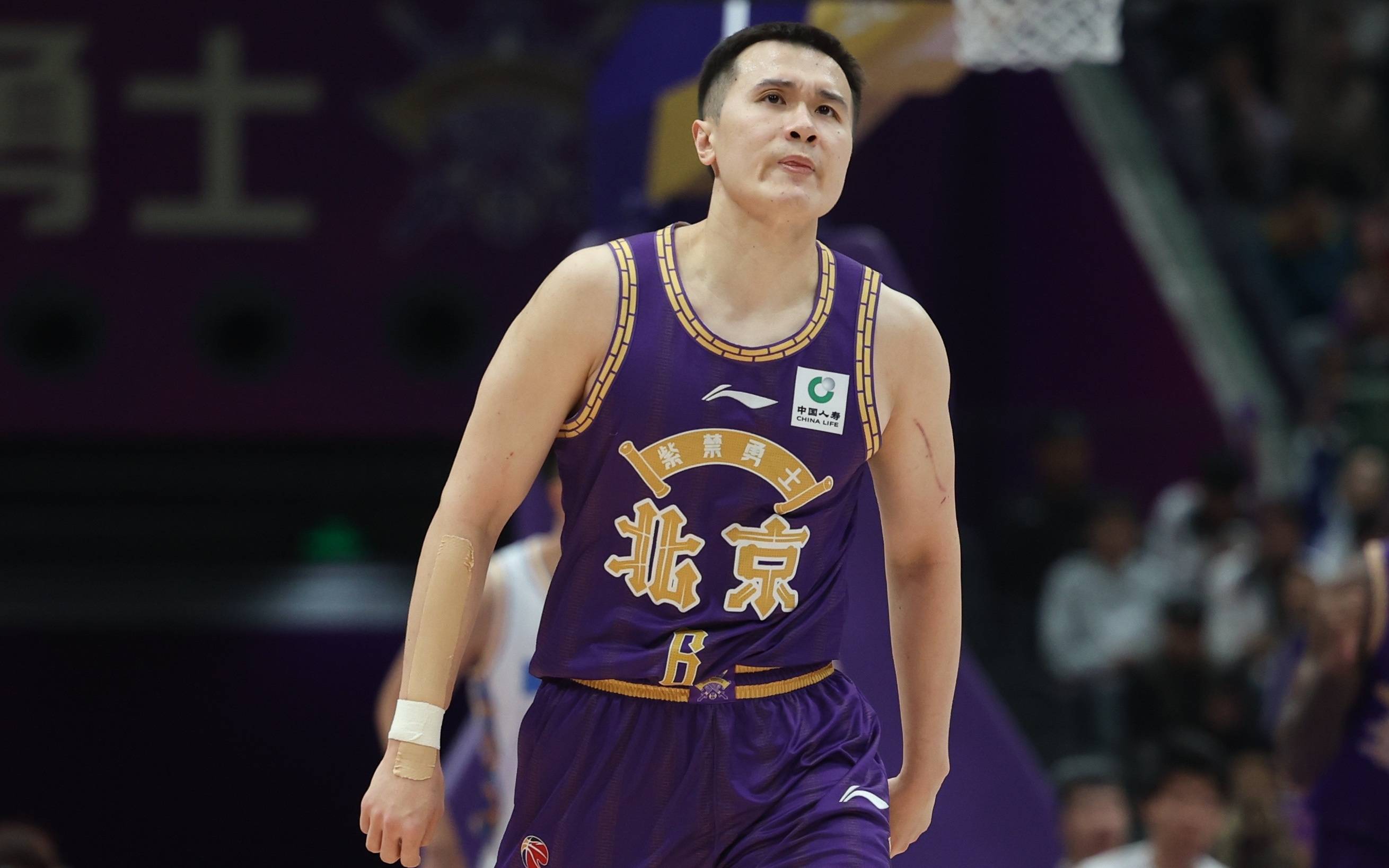 爱游戏入口-深圳遭遇连败，保级形势愈发严峻的简单介绍