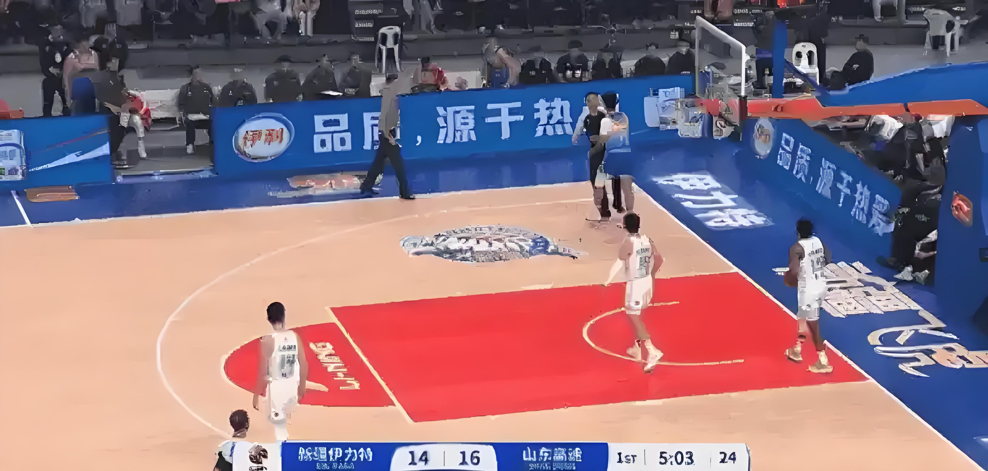 新疆男篮实力递减，卫冕前景蒙阴影的简单介绍