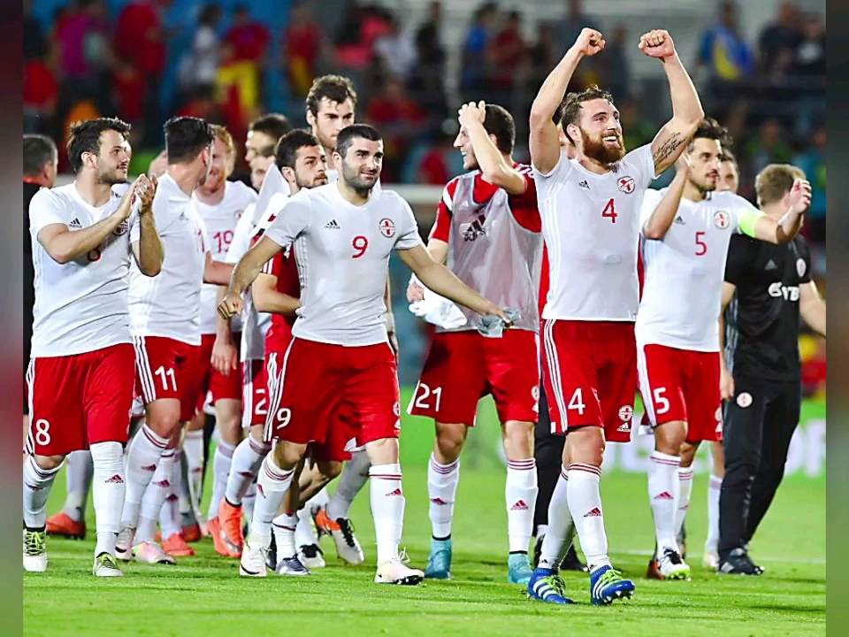 爱游戏tv-包含欧预赛西班牙将对阵波兰展开激战的词条