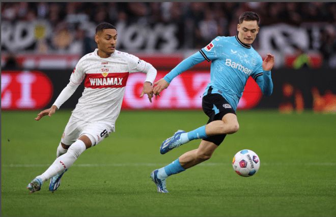 关于弗赖堡客场大捷，升至积分榜中上游位置的信息