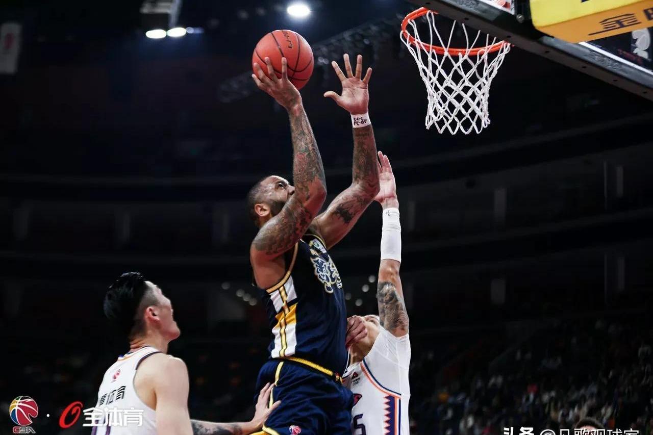 篮网客场击败魔术，两连胜壮大士气