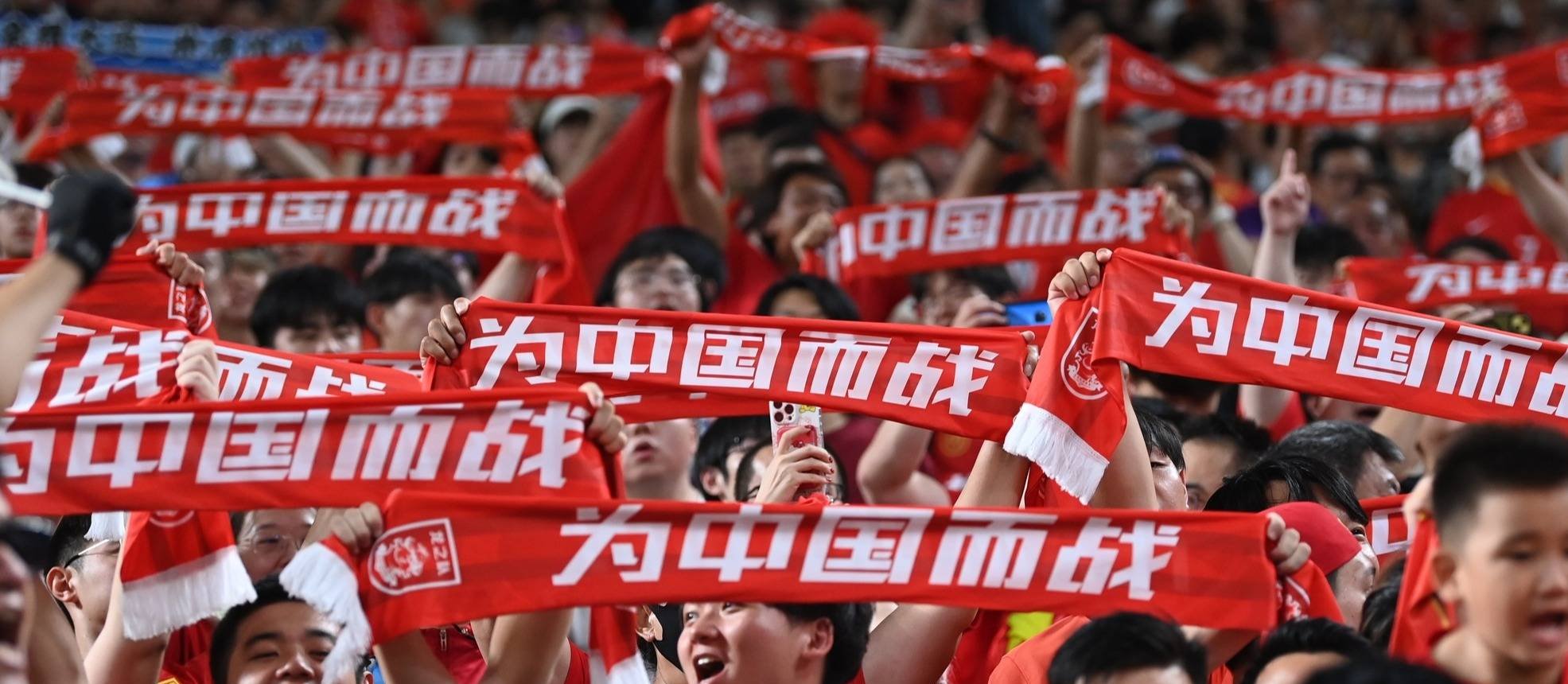 爱游戏体育-包含球员表现突出，助队获胜赢得掌声的词条