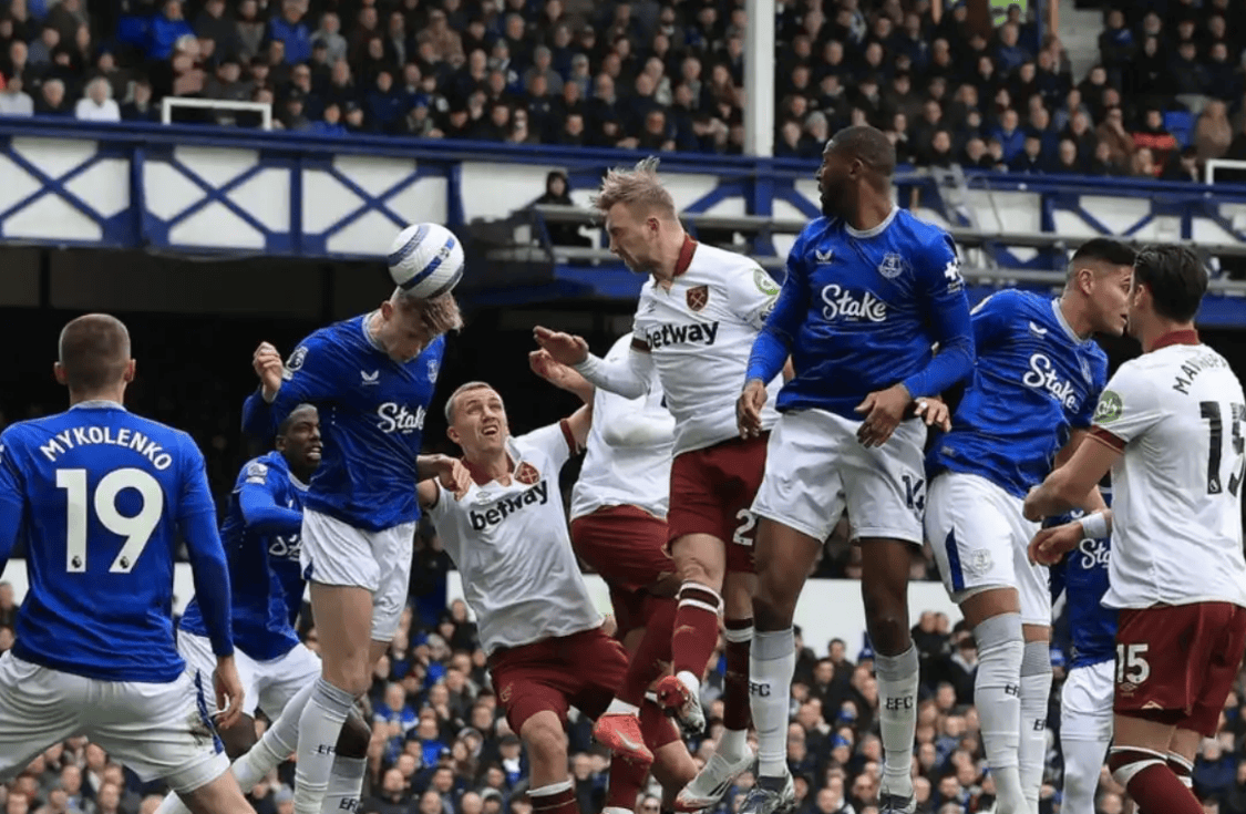 爱游戏在线-包含曼城力克德国队，梅西补时绝平意甲的词条