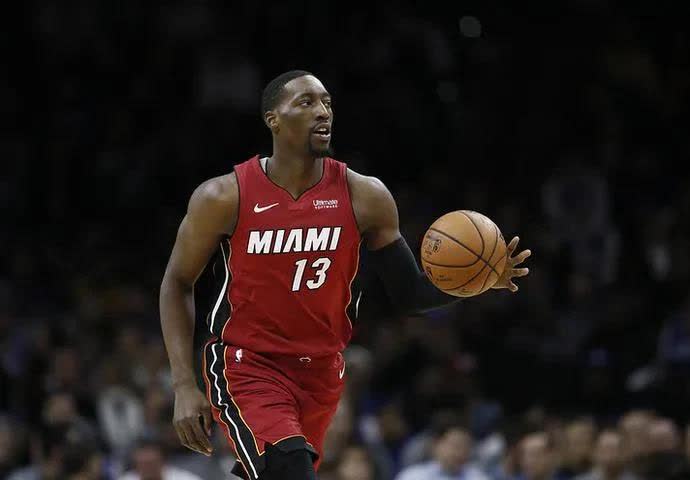 热火队球员被选为全明星替补，期待他的表现！