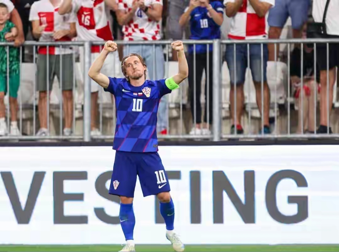 爱游戏下载-波兰力克克罗地亚，晋级至下一轮比赛