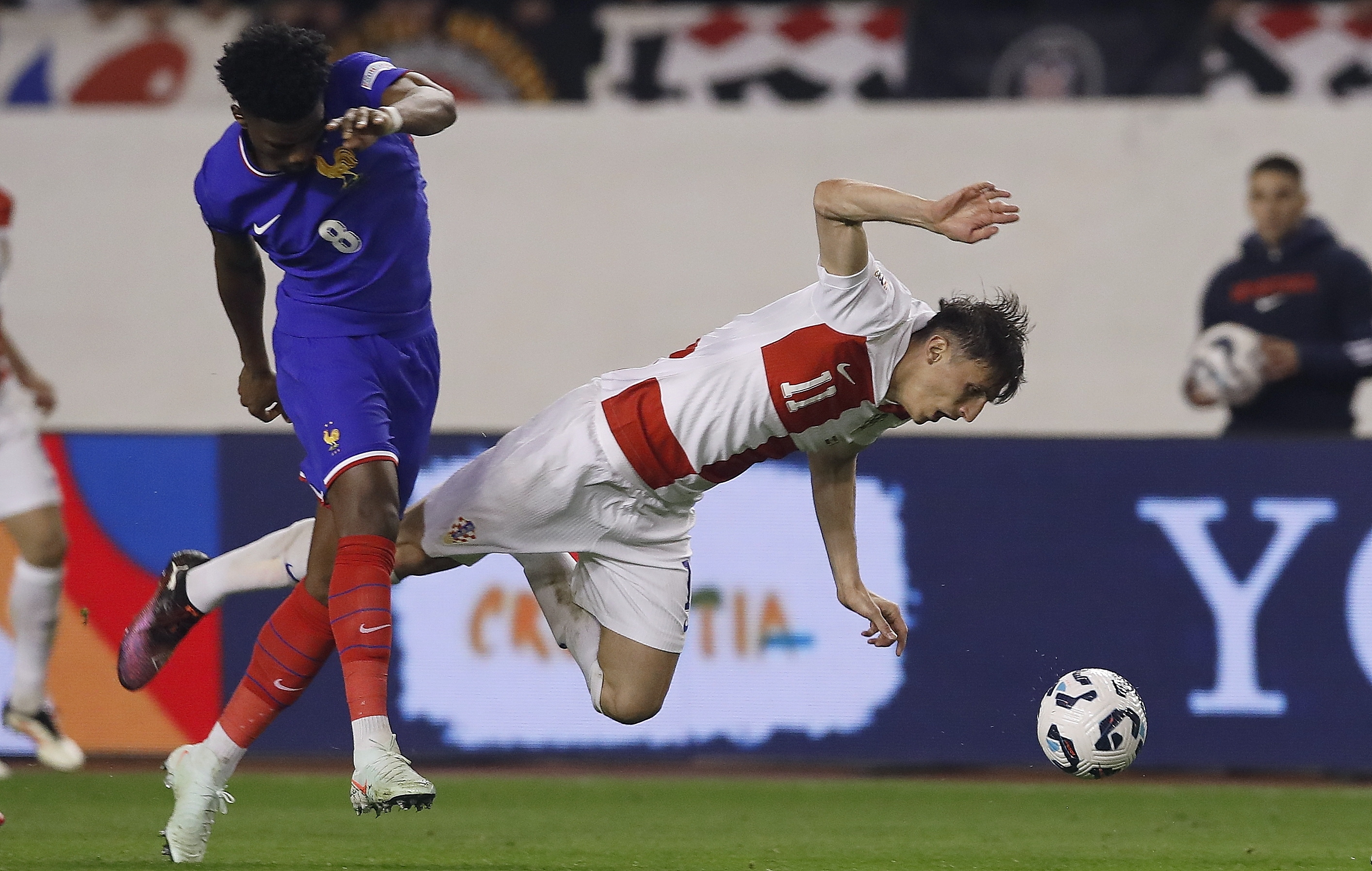 波兰力克克罗地亚,晋级至下一轮比赛 波兰力克克罗地亚,晋级至下一轮比赛