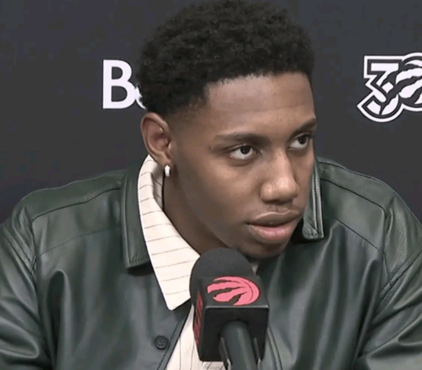 爱游戏娱乐-尼克斯击败尼克斯,兰多夫35分