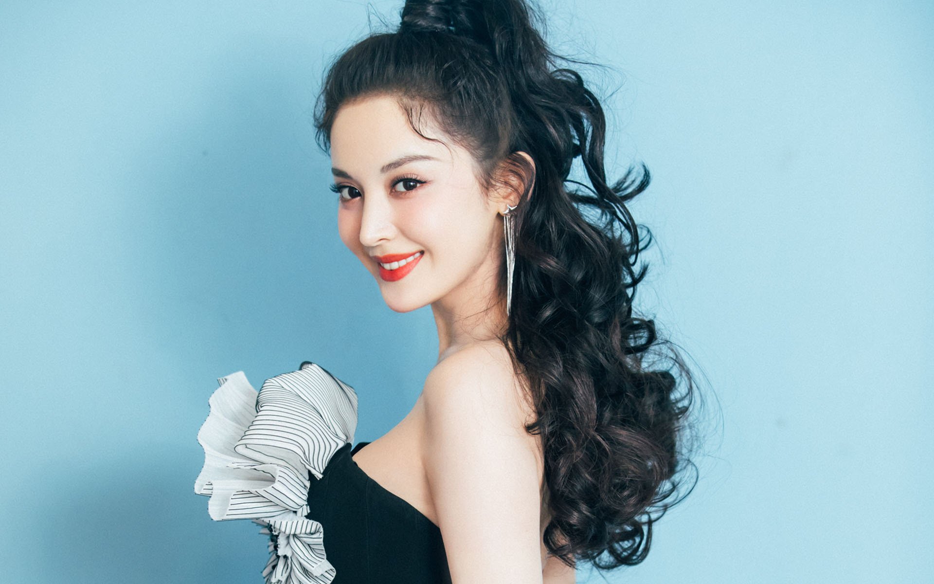 铁血尤文跨过地狱主场,锋霸阿圭罗用稳定输出诠释何为顶级射程