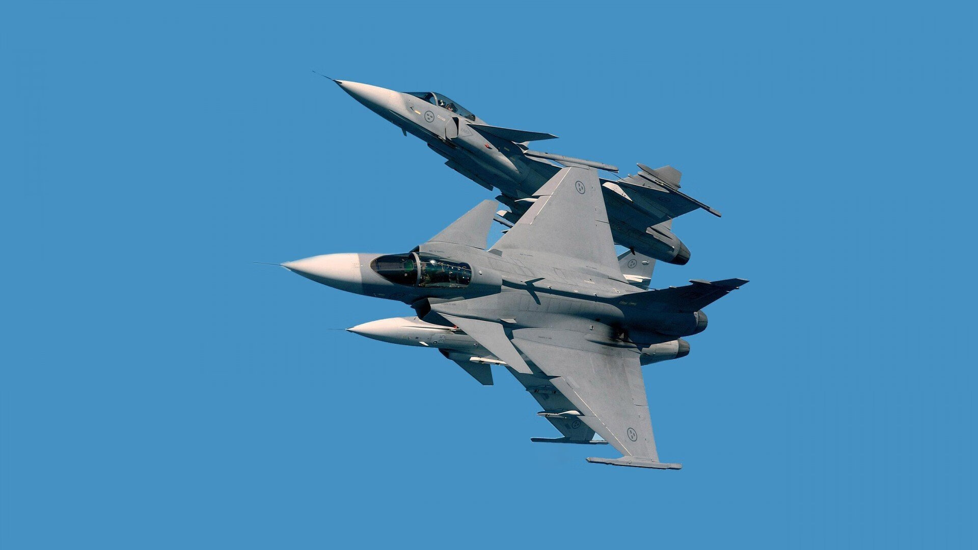 绿茵与高原，两场跨越时空的鏖战