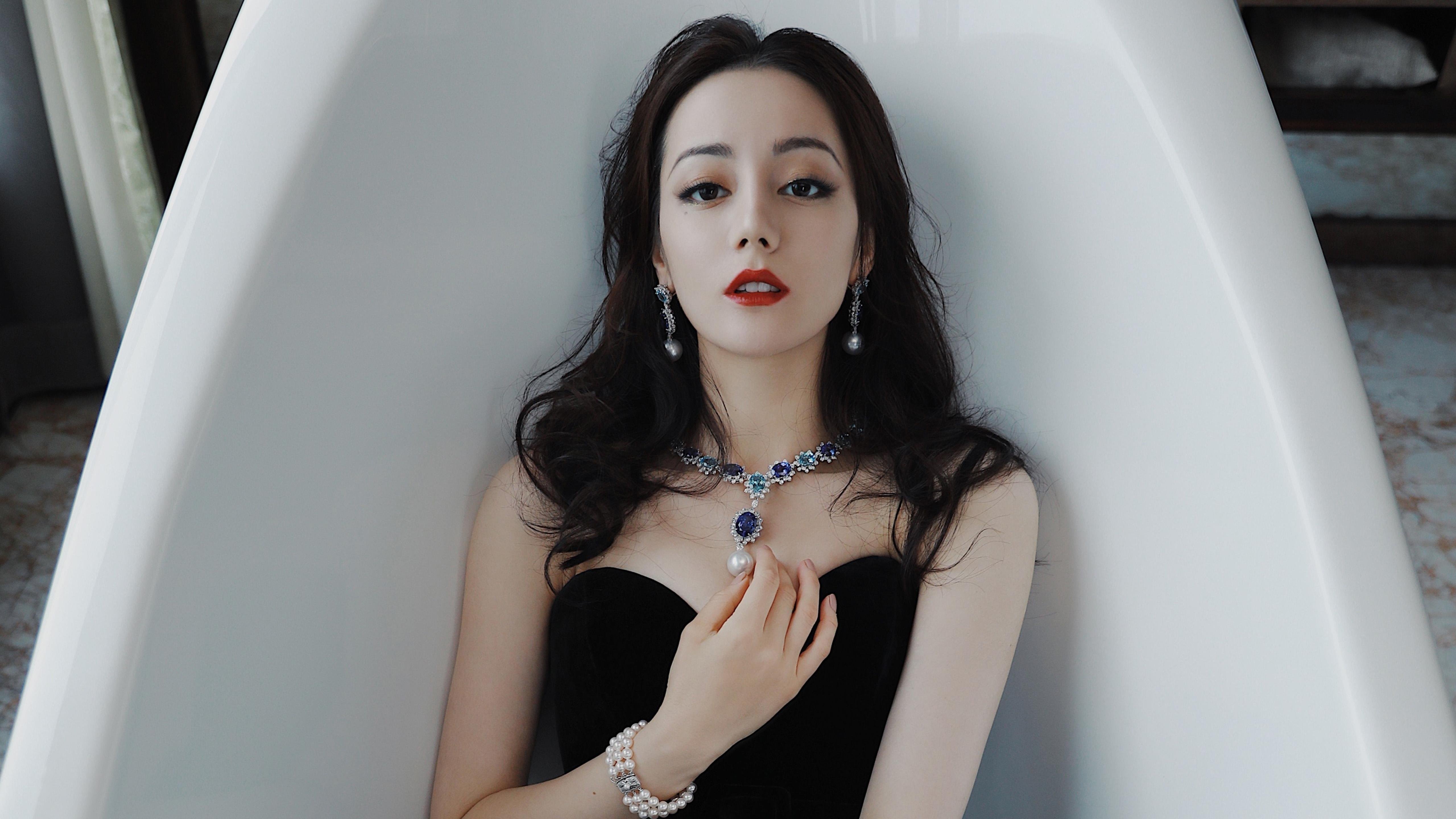 马刺与骑士的对决，只是一场常规赛，却是爱德华兹对联盟规则的重塑