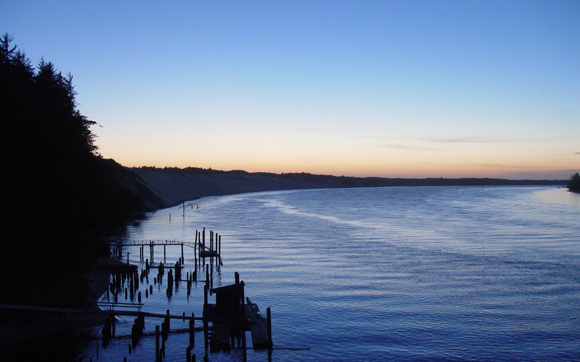 爱游戏娱乐-攻防转换的利刃与钢铁防线，C罗的核心引擎与希腊封锁克罗地亚的战术启示