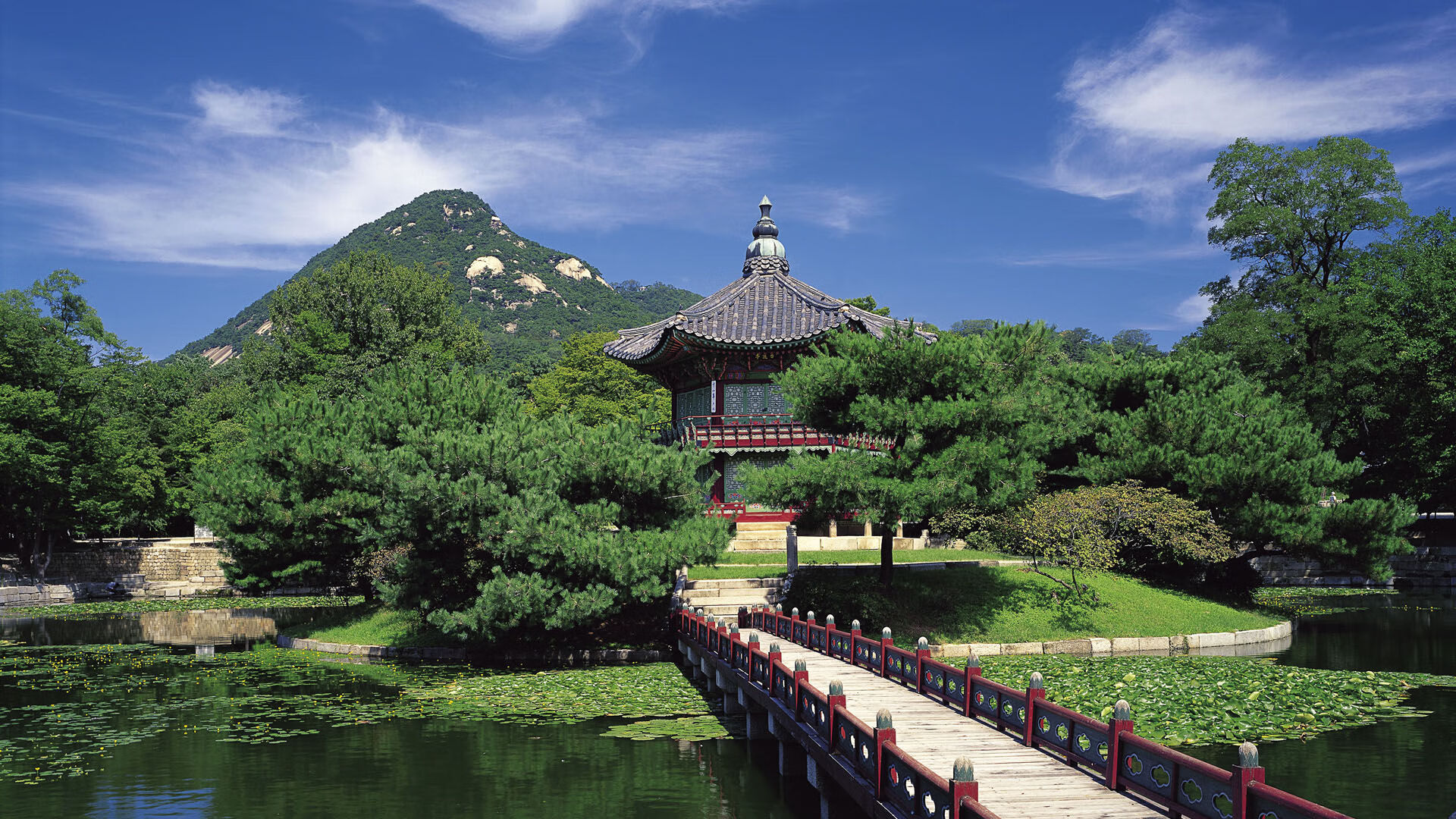 爱游戏官方-巅峰对决，老鹰撕裂雷霆，小贾伦用实力打破所有质疑